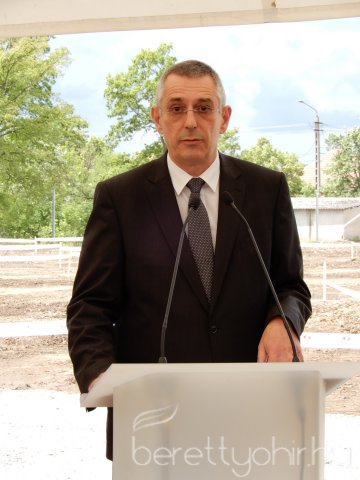 Börtönkórház alapkőletétele 20